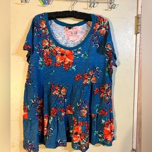 Torrid 2 NWOT   T WITH tier. Floral on a beautiful blue. Short sleeve